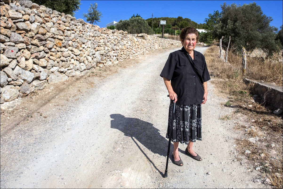 agnes de corona naar sant antoni de portmany